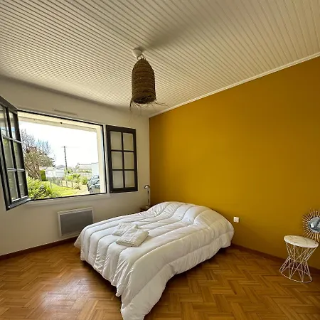 Holiday home Oyat Saint-Hilaire-de-Riez